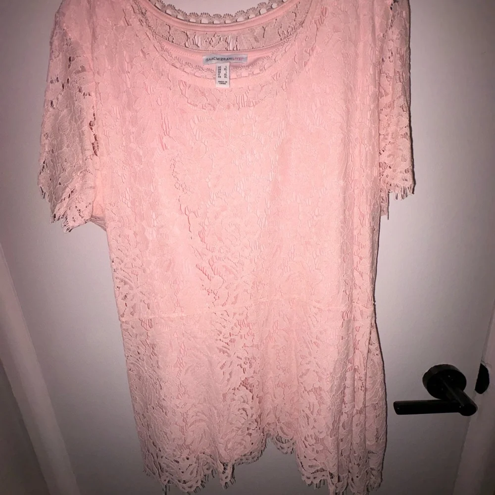 Isaac Mizrahi Pink Lace Short Sleeve Blouse - Picture 1 of 5